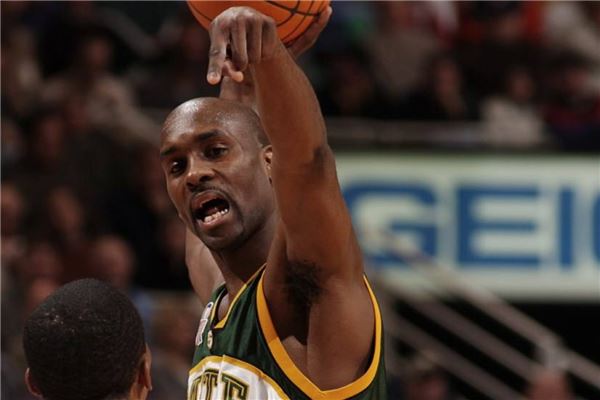 卡塔尔凭借 卡塔尔凭借